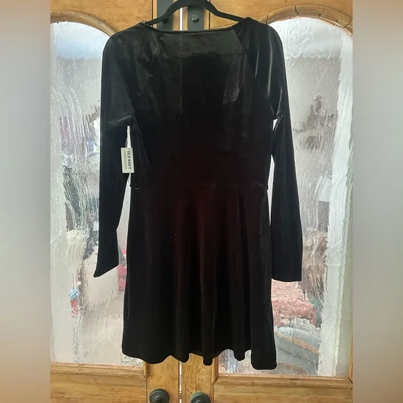 Old Navy Black Long Sleeve Dress - Picture 4 of 4